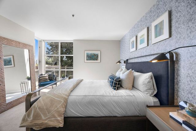 1007 41st St 334, Oakland, CA 94608