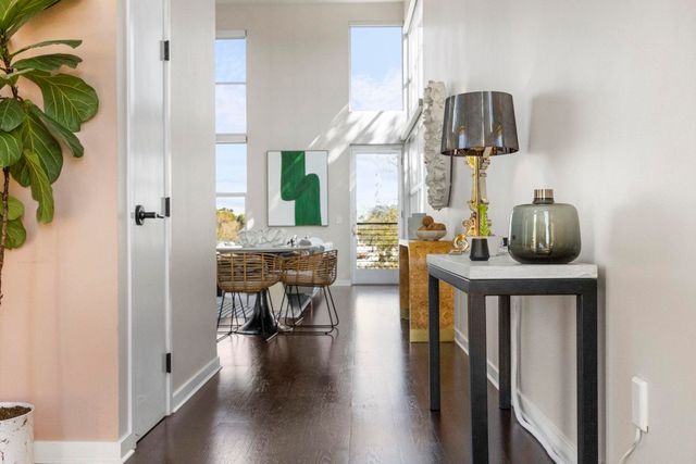 1007 41st St 334, Oakland, CA 94608