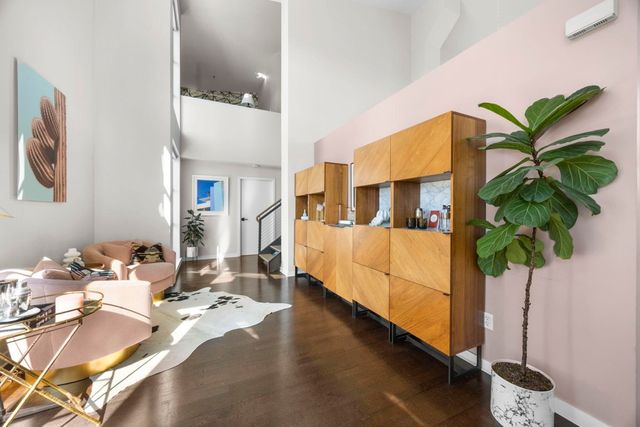 1007 41st St 334, Oakland, CA 94608