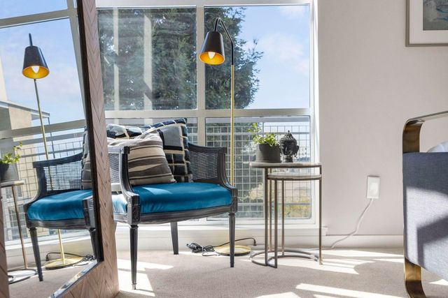 1007 41st St 334, Oakland, CA 94608