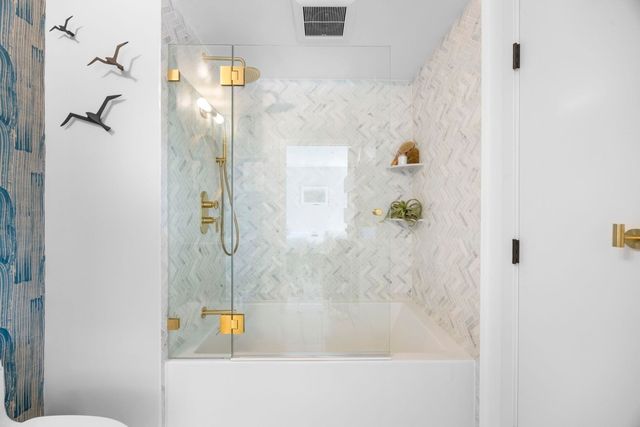 1007 41st St 334, Oakland, CA 94608