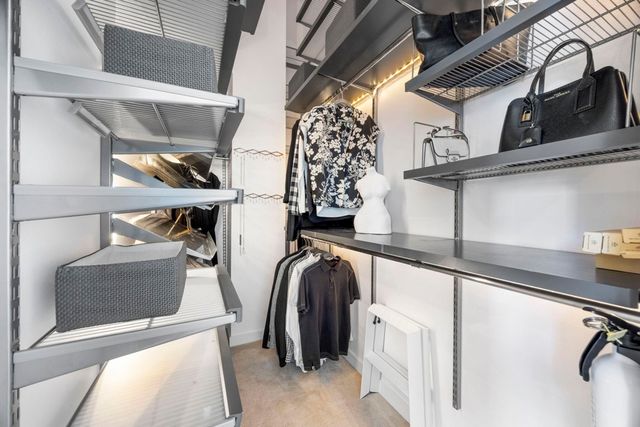 1007 41st St 334, Oakland, CA 94608