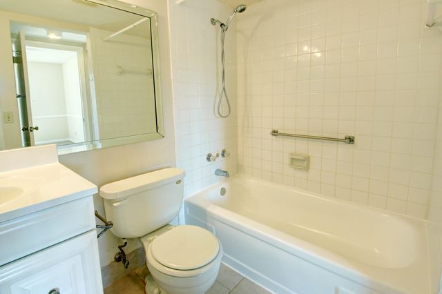 4850 Sable Pine Circle B2, West Palm Beach, FL 33417