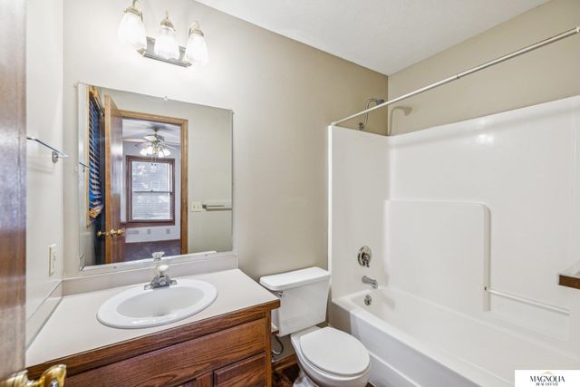 5904 Princess Margaret Drive, Lincoln, NE 68516