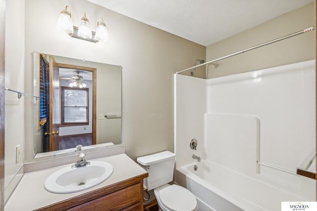 5904 Princess Margaret Drive, Lincoln, NE 68516