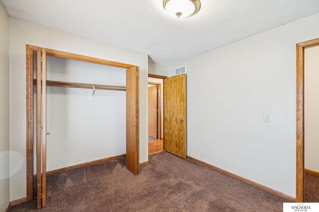 5904 Princess Margaret Drive, Lincoln, NE 68516