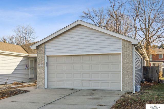 5904 Princess Margaret Drive, Lincoln, NE 68516