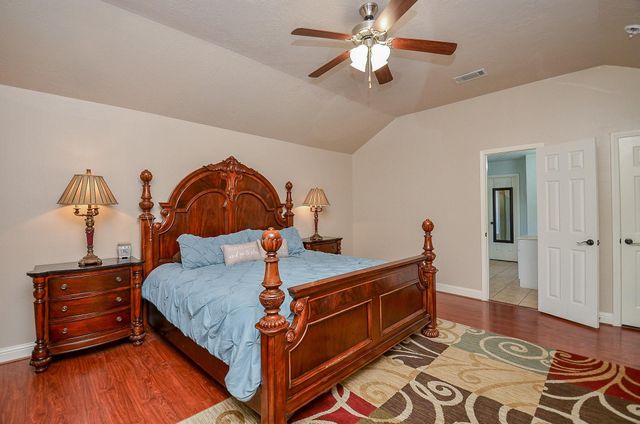 835 Tropicana Boulevard, East Bernard, TX 77435