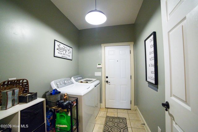 83 Barrow Drive, Whiteville, NC 28472