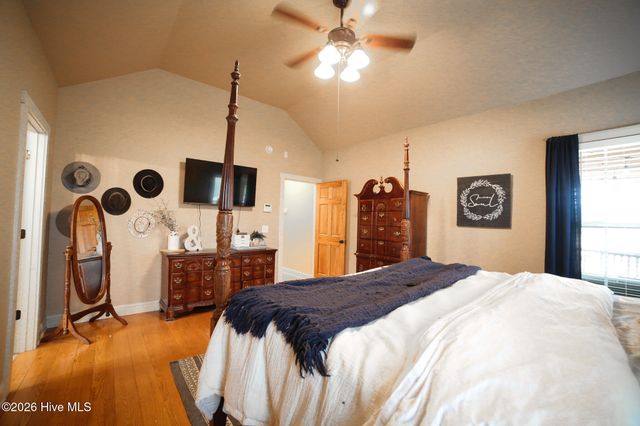 83 Barrow Drive, Whiteville, NC 28472