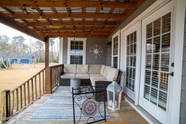 83 Barrow Drive, Whiteville, NC 28472