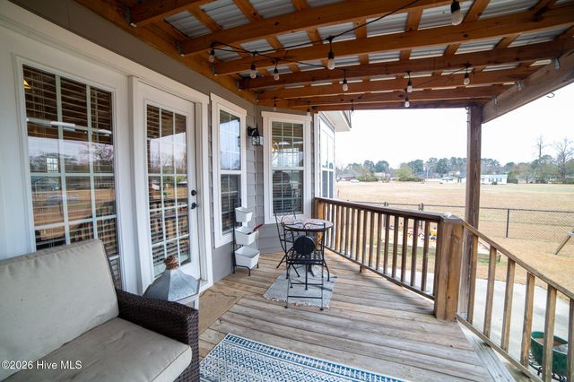 83 Barrow Drive, Whiteville, NC 28472