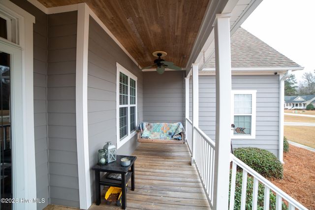 83 Barrow Drive, Whiteville, NC 28472