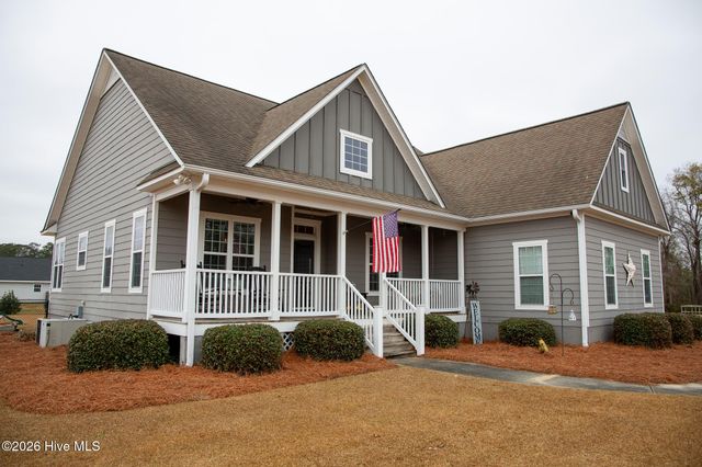 83 Barrow Drive, Whiteville, NC 28472