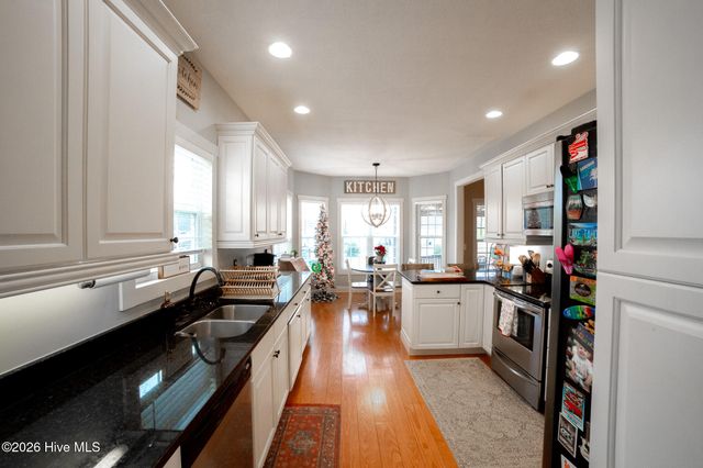 83 Barrow Drive, Whiteville, NC 28472