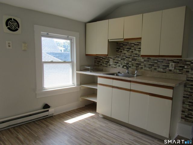 81 Jetland Street 3, Bridgeport, CT 06605