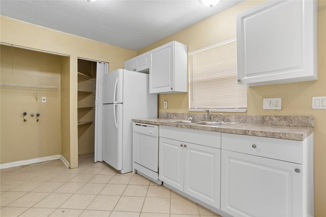 1921 BONNEVILLE DRIVE, Orlando, FL 32826