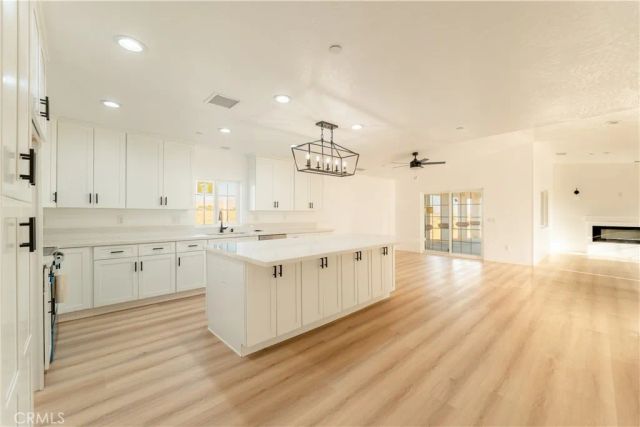 16925 Nanticoke, Apple Valley, CA 92307