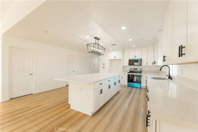 16925 Nanticoke, Apple Valley, CA 92307