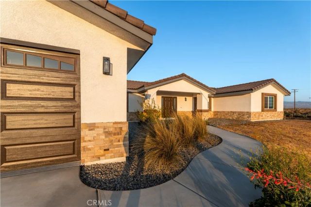 16925 Nanticoke, Apple Valley, CA 92307