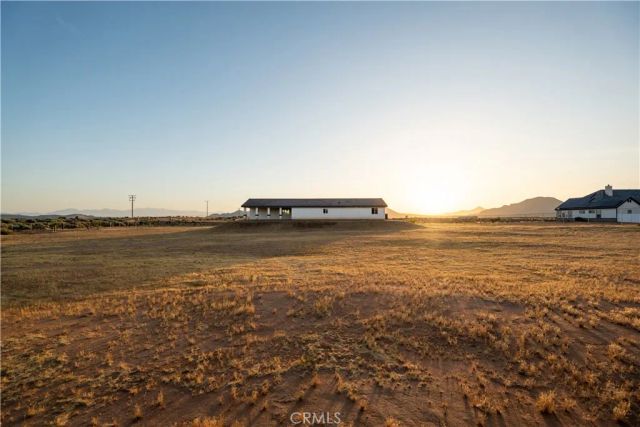 16925 Nanticoke, Apple Valley, CA 92307
