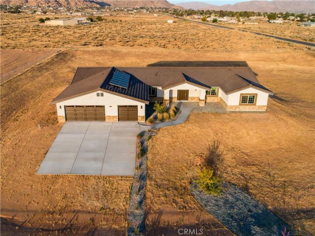16925 Nanticoke, Apple Valley, CA 92307