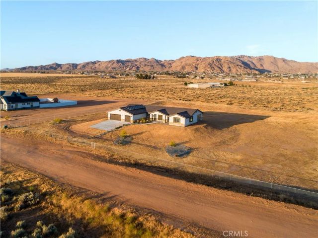16925 Nanticoke, Apple Valley, CA 92307