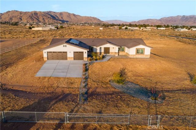 16925 Nanticoke, Apple Valley, CA 92307