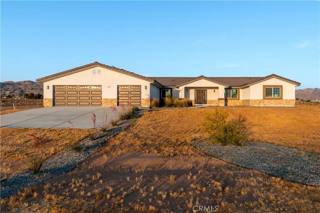 16925 Nanticoke, Apple Valley, CA 92307