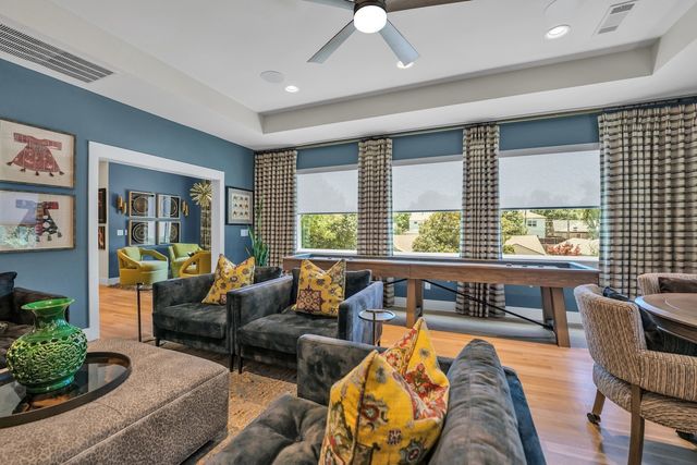 6231 Penrose Avenue, Dallas, TX 75214