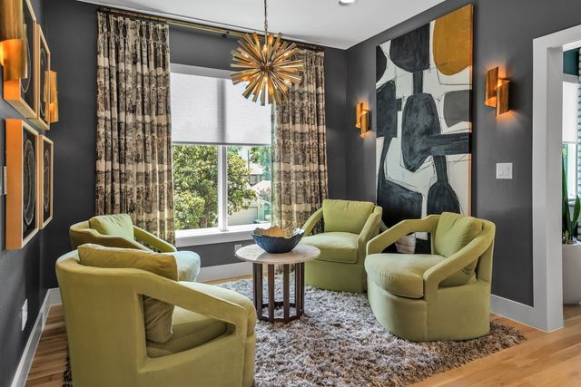 6231 Penrose Avenue, Dallas, TX 75214