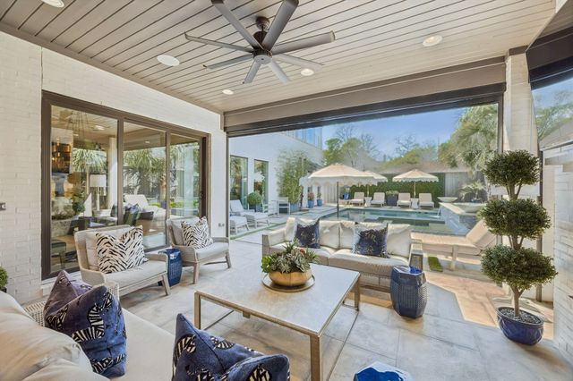 6231 Penrose Avenue, Dallas, TX 75214