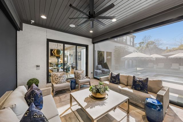 6231 Penrose Avenue, Dallas, TX 75214