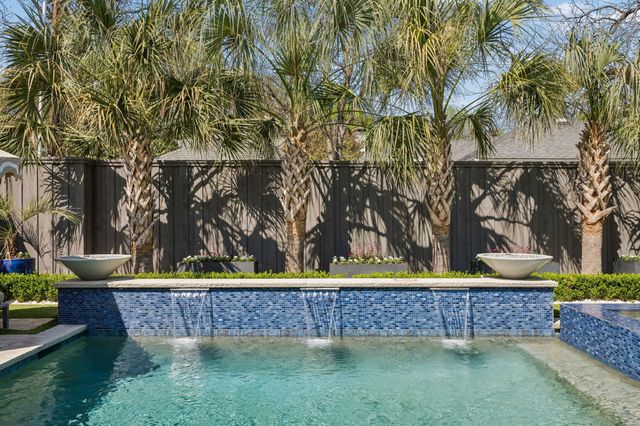 6231 Penrose Avenue, Dallas, TX 75214