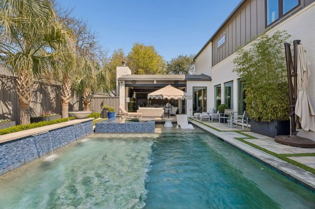 6231 Penrose Avenue, Dallas, TX 75214