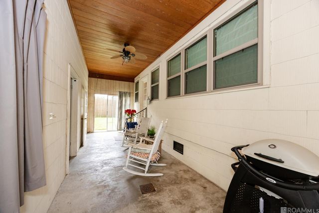 32565 Willow St, White Castle, LA 70788