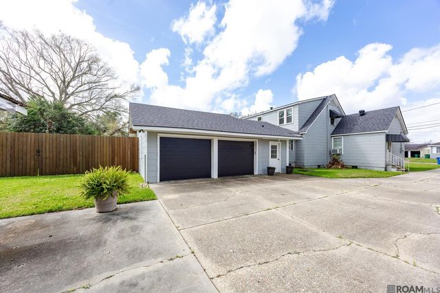 32565 Willow St, White Castle, LA 70788