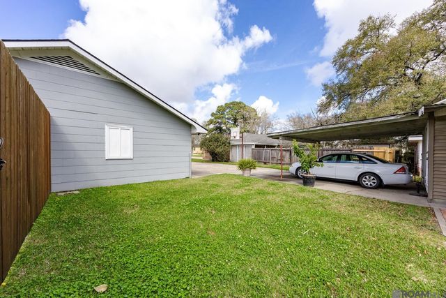 32565 Willow St, White Castle, LA 70788