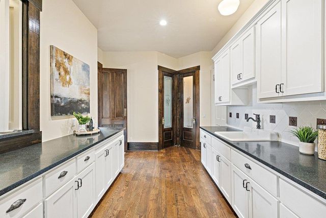 167 Vincas Shadow CT, Driftwood, TX 78619