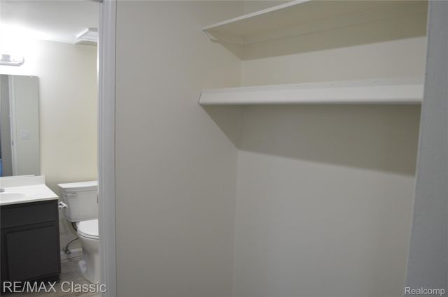 2142 Pauline, Ann Arbor, MI 48103