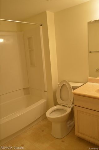 2142 Pauline, Ann Arbor, MI 48103