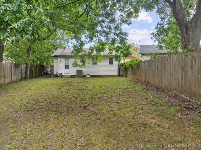 818 Northwest Boulevard, Ardmore, OK 73401