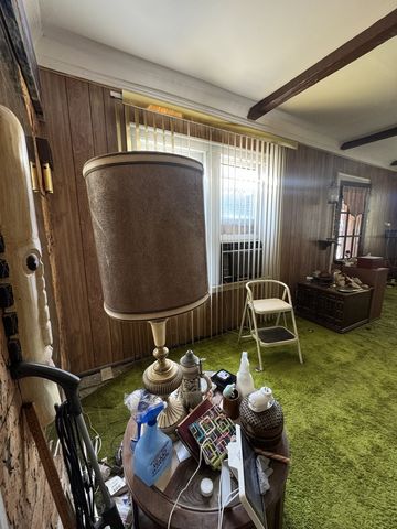 8239 S Ridgeland Avenue, Chicago, IL 60617