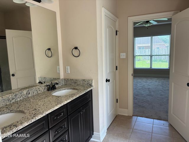 122 Angel Rock Lane, Broussard, LA 70518