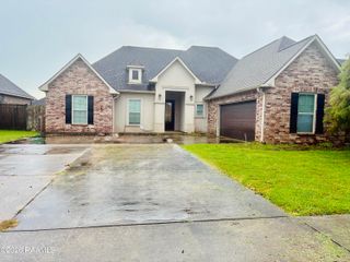 122 Angel Rock Lane, Broussard, LA 70518