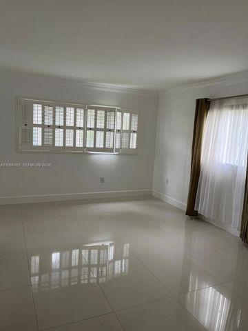 8025 SW 107th Ave 118, Miami, FL 33173