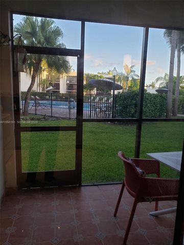 8025 SW 107th Ave 118, Miami, FL 33173