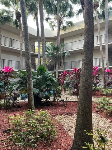 8025 SW 107th Ave 118, Miami, FL 33173