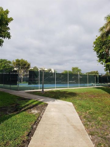 8025 SW 107th Ave 118, Miami, FL 33173