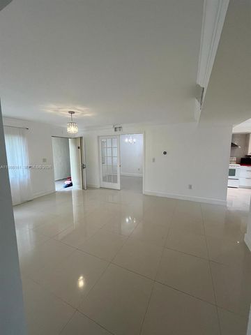 8025 SW 107th Ave 118, Miami, FL 33173